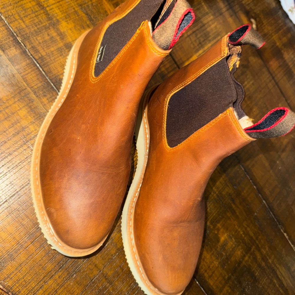 Brown Chelsea Boots with Elastic Panels